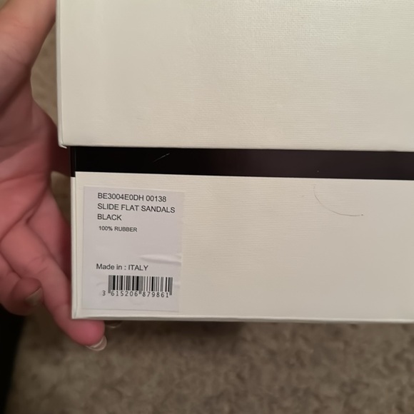 Givenchy slides - Picture 3 of 8